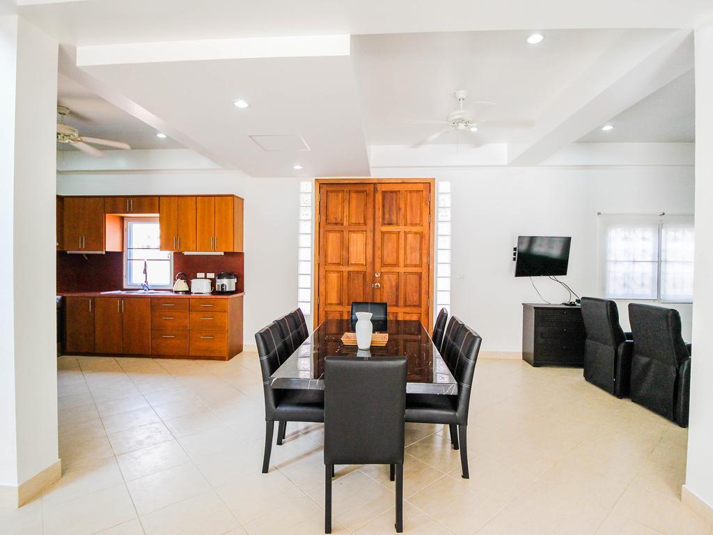 Naklua Pool Villa by Pattaya Sunny Rentals Bagian luar foto