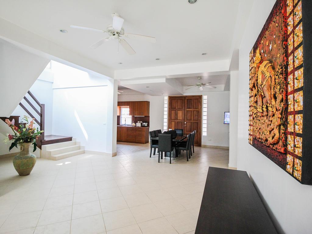 Naklua Pool Villa by Pattaya Sunny Rentals Bagian luar foto