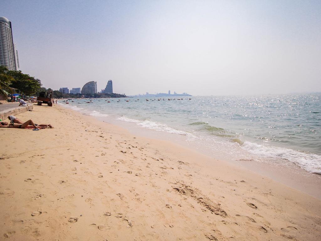 Naklua Pool Villa by Pattaya Sunny Rentals Bagian luar foto