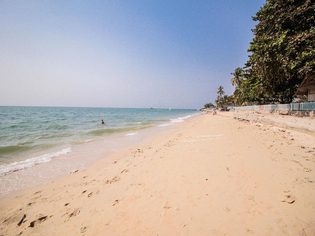 Naklua Pool Villa by Pattaya Sunny Rentals Ruang foto